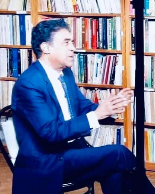 أكاديمي عربي: الجنوب العربي أفقر شعب يمشي على الذهب والحرب سببها ثرواته