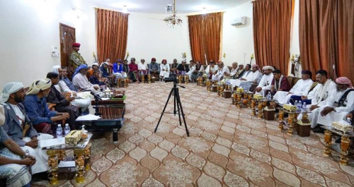التقى لجنة التصعيد..البحسني يؤكد وقوف السلطة المحلية مع أبناء حضرموت للحصول على حقوقهم
