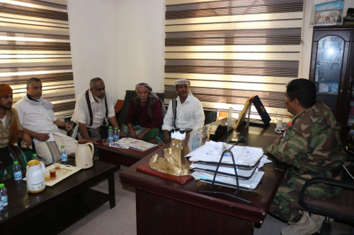 مشائخ العوابثة يزورون مقر انتقالي حضرموت معربين عن تأييد الهبة الثانية