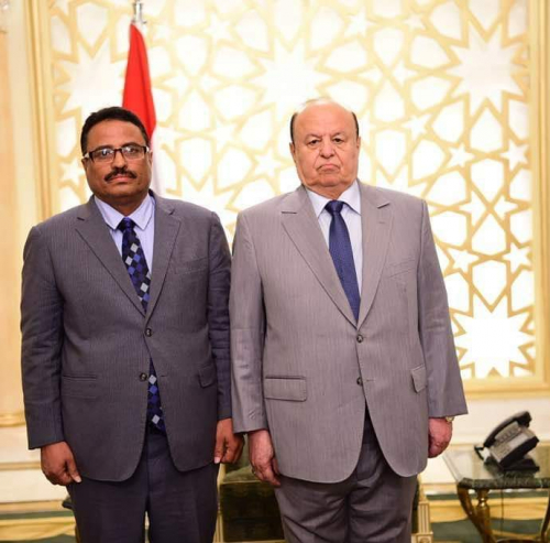 وزير النقل يتهم الرئيس هادي بـ "الخيانة العظمى"