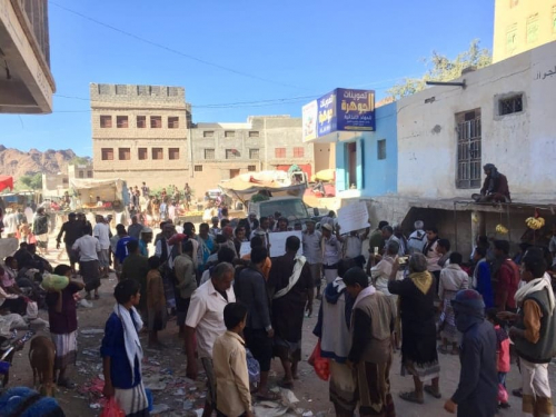 تحت شعار "يرحل بن عديو" أبناء يشبم ينظمون مسيرة لطرد محافظ شبوة الاخونجي