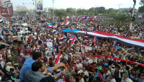 لماذا لا يستخدم الإنتقالي ورقة الشارع الجنوبي للمطالبة بفك الإرتباط؟