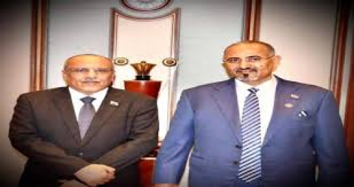 الرئيس الزُبيدي يعزي الأستاذ الكثيري في مصابهم الأليم