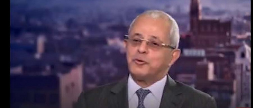 مصطفى نعمان نائب وزير خارجية العليمي يهدد السعودية: الحرب على الجنوب أو نتحالف مع الحوثي