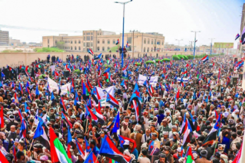 شبوة وسيئون والمهرة.. الجماهير الجنوبية تؤكد وحدة الموقف وقوة الإرادة