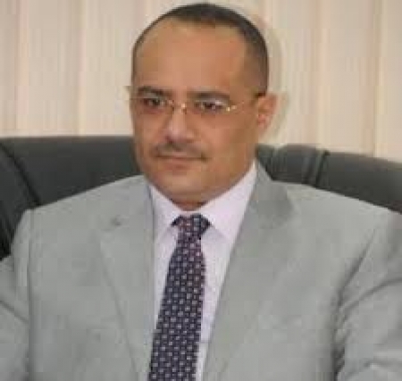 الوزير واعد باذيب يعلن اختفاء 8 طائرات من أسطول الخطوط اليمنية