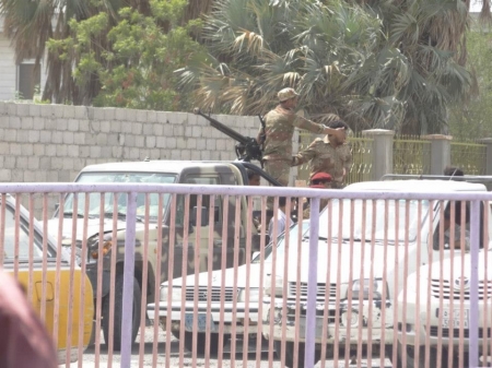 عاجل : قتلى وجرحى في هجوم على نقطة الرباط شمال عدن