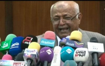 صحيفة يمنية : باسندوة يرفض صرف تعويضات متضرري السيول بحضرموت ثم يجهش بالبكاء