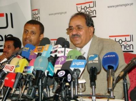 الجندي يعتكف بمنزله ويغلق جميع جوالاته