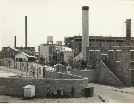 خدمتي  الكهرباء والماء  عرفتهما عدن في عام 1928