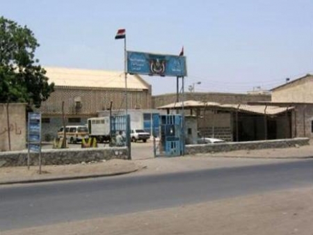 أنباء عاجلة من عدن عن أحداث شغب في سجن المنصورة