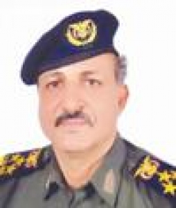 نقطة عسكرية تحتجز مدير أمن لحج بتعليمات  من صنعاء