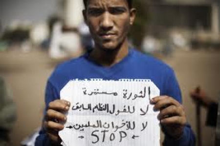 السفير اللبنانية :مصر تفصيل قانون على مقاس الإخوان