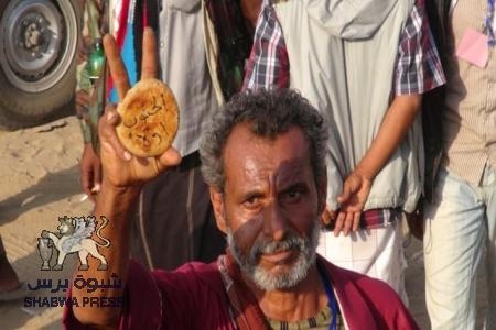 صور استراحة ثوار شبوة ضمن المسيرة الراجلة