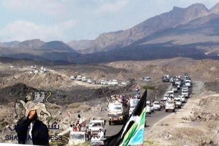 مسيرة جديدة لأبناء شبوة تتجه الى عدن بالتزامن مع وصول أعضاء مجلس الامن الى صنعاء