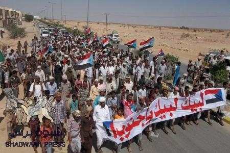 أحد شيوخ شبوة يحذّر جمال بنعمر بان لا يقع في خطأ زميله الأخضر الإبراهيمي