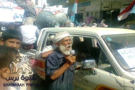 كفوا عن مغامراتكم .. شعبنا لم يعد يحتمل