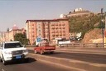 عاجل :قتلى وجرحى في اشتباكات وسط صنعاء