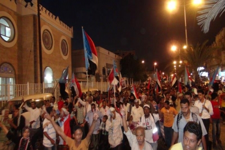 الألاف من الجنوبيين يتضاهرون في عدن بمناسبة يوم الأسير الجنوبي