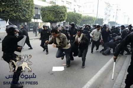 حركة النهضة الاسلامية تقود تونس الى المجهول وتحذيرات من حمام دم