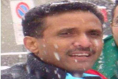 اقتحام منزل الكاتب نصر الشاذلي بعدن والشاذلي مقيم بسويسرا