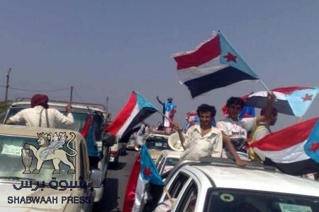 نقطة ‘‘ دوفس بأبين‘‘  تطلق النار على قافلة شبوة ولا إصابات