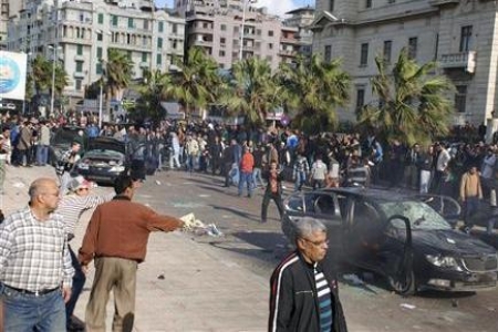 اشتباكات بين مسلمين ومسيحيين في القاهرة