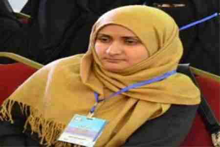 قيادية إصلاحية :شعارات المسيرات المناهضة لمحافظ تعز تشعرني بالغثيان