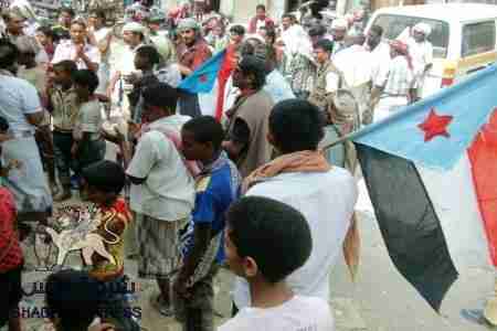 مسيرة جماهيرية في جعار تطالب بالافراج عن المعتقلين الجنوبيين