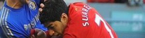 ليفربول يغرّم سواريز بعد عضة إيفانوفيش