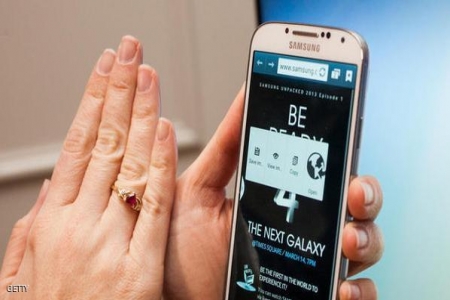 إقبال كبير يؤخر طرح غالاكسي إس 4 بالأسواق