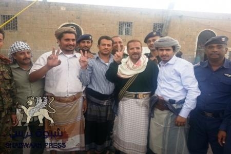 جمال العولقي يزور المرقشي ممثلا للشيخ الصريمة