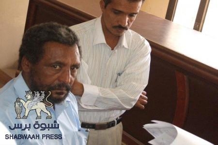 البيض يرفض مقرح من باعوم باقامة فعالية 21 مايو موحدة بالمكلا