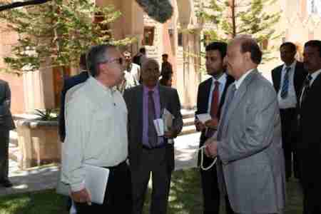 توماس فريدمان : عبدربه منصور مانديلا اليمن