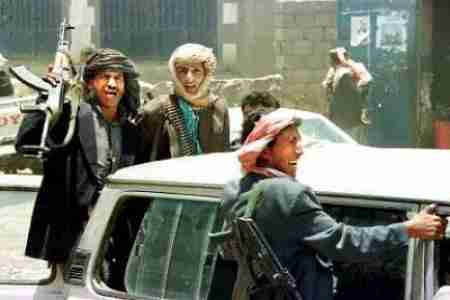 شهيدين من أبناء الجنوب يسقطان برصاص حرس الشيخ ياسر العواضي بصنعاء