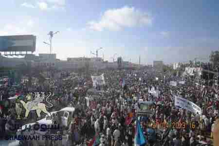 أولى وفود الحراك السلمي الجنوبي من وادي حضرموت تصل العاصمة عدن