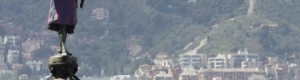 كولومبوس يشجع برشلونة ويغضب إسبانيول