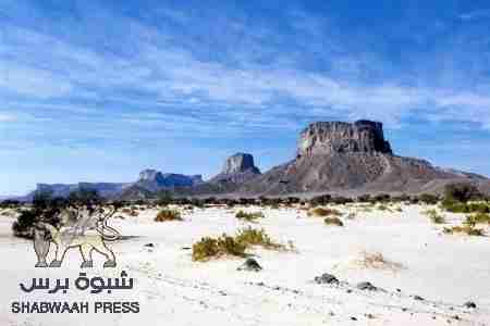 مهربو المخدرات يختطفون ضابطا وجنديا في منطقة العبر الصحراوية