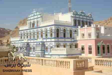 وزيرا المالية والكهرباء يعاقبان حضرموت بقطع خدمة الكهرباء