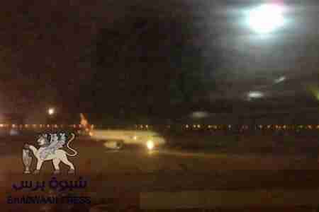 أبناء الجنوب يمنعون لجان مؤتمر الحوار من الخروج من بوابة مطار عدن(صور)