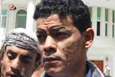 محكمة تبرئ صحفي يمني وصف جمعيات خيرية لحزب الاصلاح باللصوص الجدد