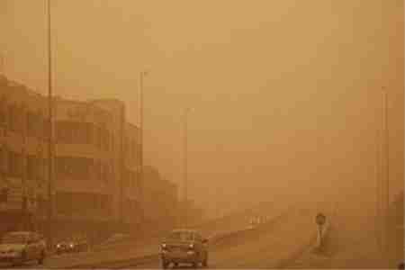 المحافظات المطلة على الصحراء تتعرض لكتلة هوائية محملة بالغبار