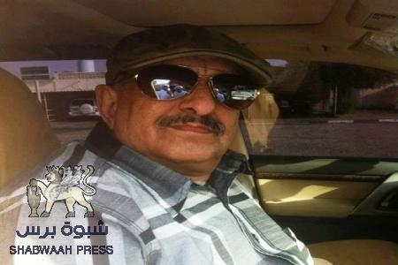وفاة الدكتور أحمد طالب بن مقلم الخليفي وعبدالله علي بن احمد بن طالب في حادث مروري في عزان