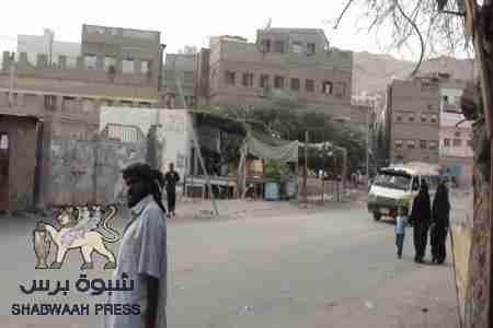 مجاميع من شباب المكلا تتوافد الى حافة باسويد بديس المكلا لمساندة سكانها