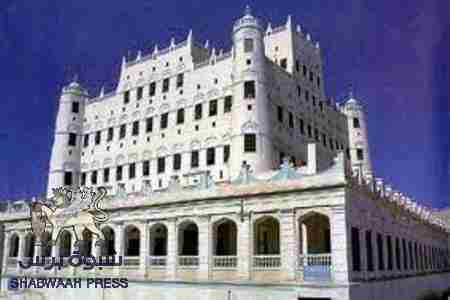 حصري لشبوة برس : بعد أحتجازه لعدة أيام: قبيلة نهم اليمنية تفرج عن أحد مشايخ قبيلة آل كثير بوادي حضرموت