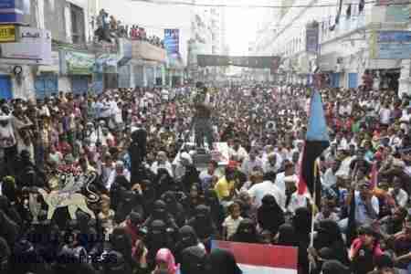 اقامة مليونية ( أخيرة ) في المكلا يعزز الثورة الجنوبية سياسيا وقانونيا