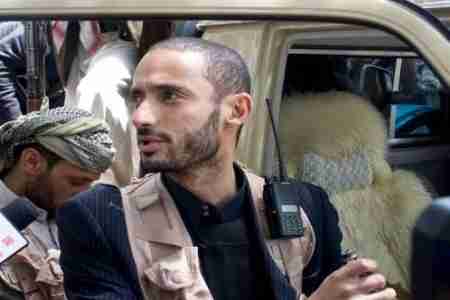 هاشم الاحمر يشترط شراء منزل ومرافقين ودرجة سفير لاستلام عمله كملحق في السعودية