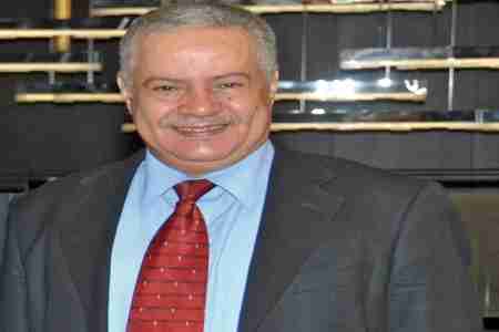 بعت الشيخ عبد العزيز بن عبد الحميد المفلحي برقية عزاء للأخ قاسم عبد الرحمن بوفاة أبية   الفقيد الحاج عبد الرحمن عبد الرب بن صلاح جاء فيها :