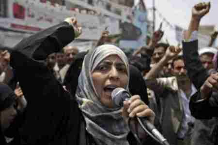 كرمان تدعو إلى ثورة جديدة باليمن ضد نظام هادي وتحذر حزبها الاصلاح من الانفراد بالحكم