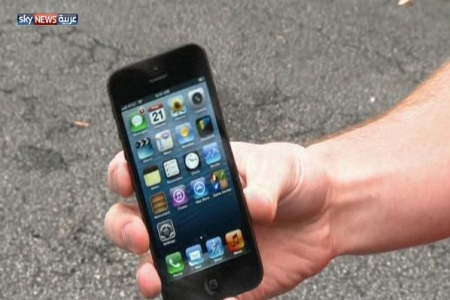 بسبب مكالمة : صينية تموت صعقا بآيفون 5 أثناء الشحن